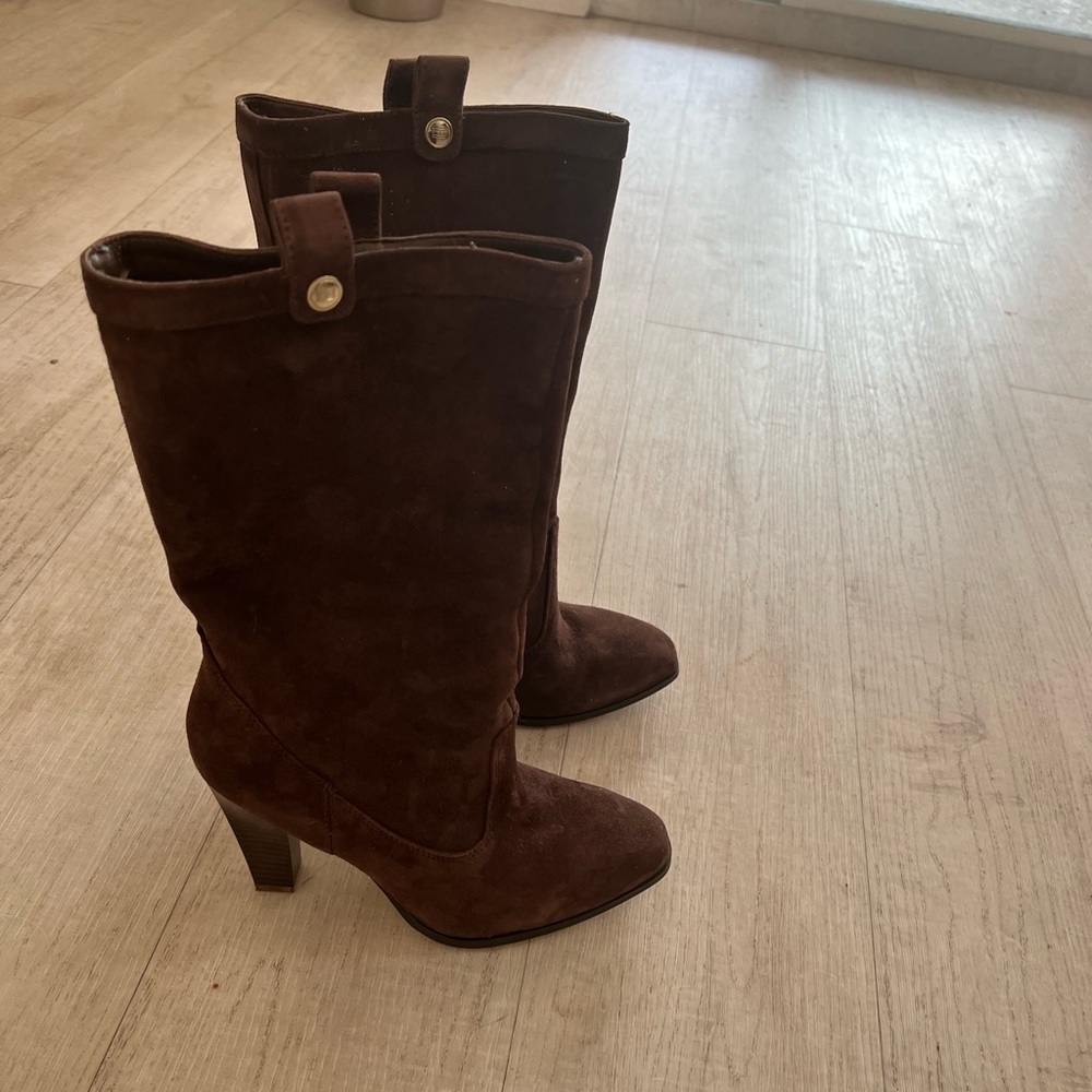 High heeled Tommy Hilfiger brown boots